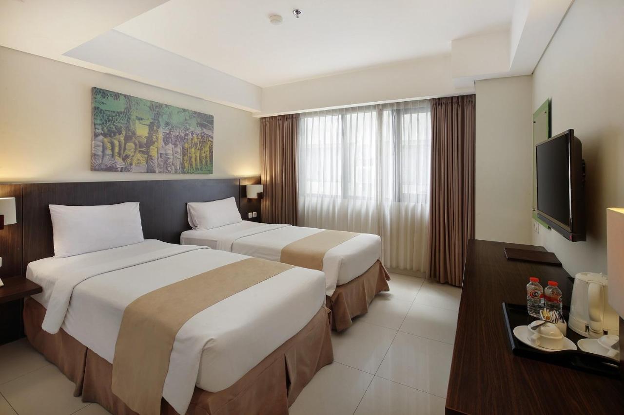 Rofa Kuta Hotel - Chse Certified Legian  Exterior photo