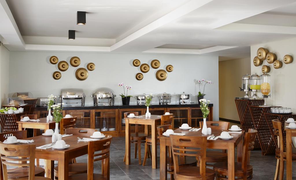 Rofa Kuta Hotel - Chse Certified Legian  Exterior photo